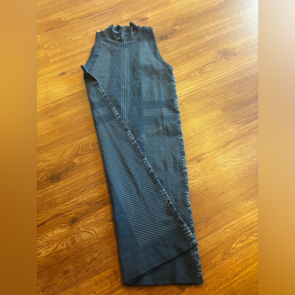 Nike Air spandex mockneck sleeveless dress
Size small